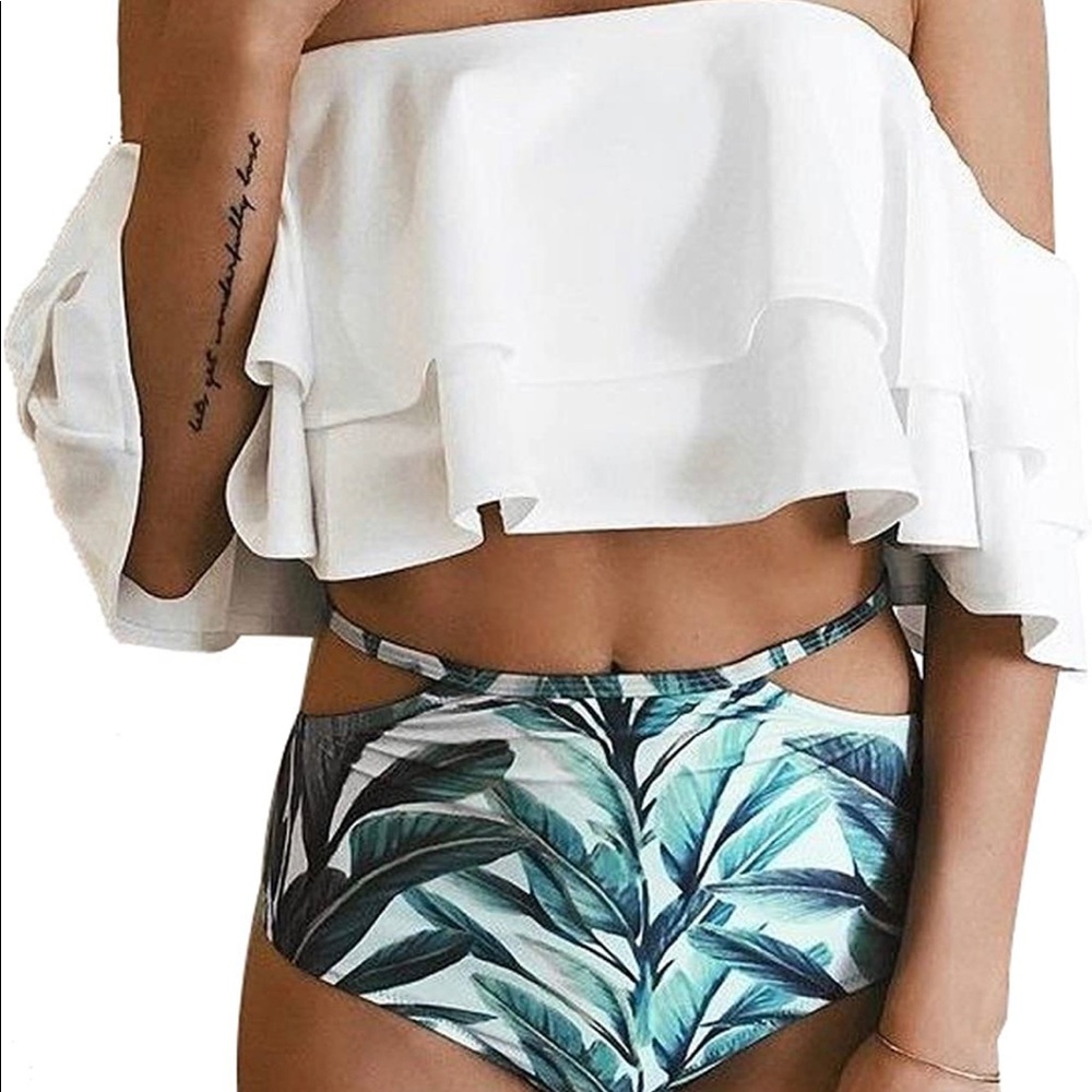 Mid rise bikini - New With Tags